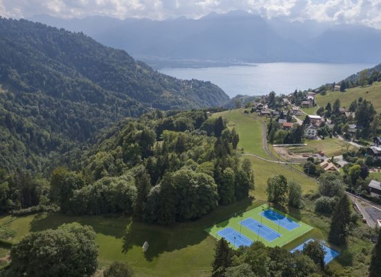 Montreux, Le Chatelard Academy